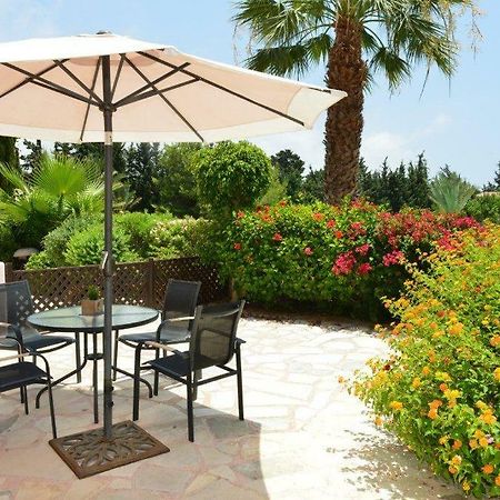 Limnaria Villas Sunny Garden Apartment パ フォス エクステリア 写真