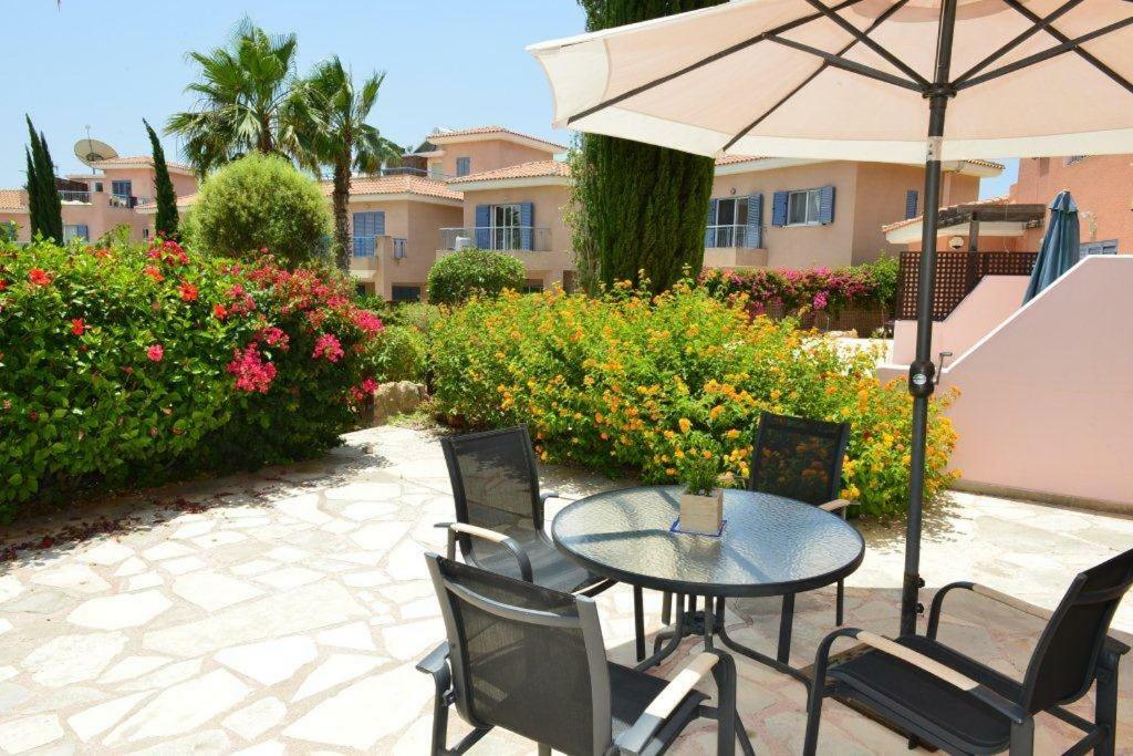Limnaria Villas Sunny Garden Apartment パ フォス エクステリア 写真